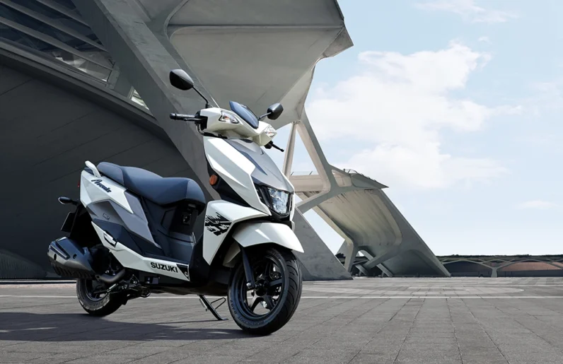 Suzuki-Avenis-Scooter-Showroom-Lucknow